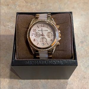 Michael Kors watch in Rose Gold. Lightly used